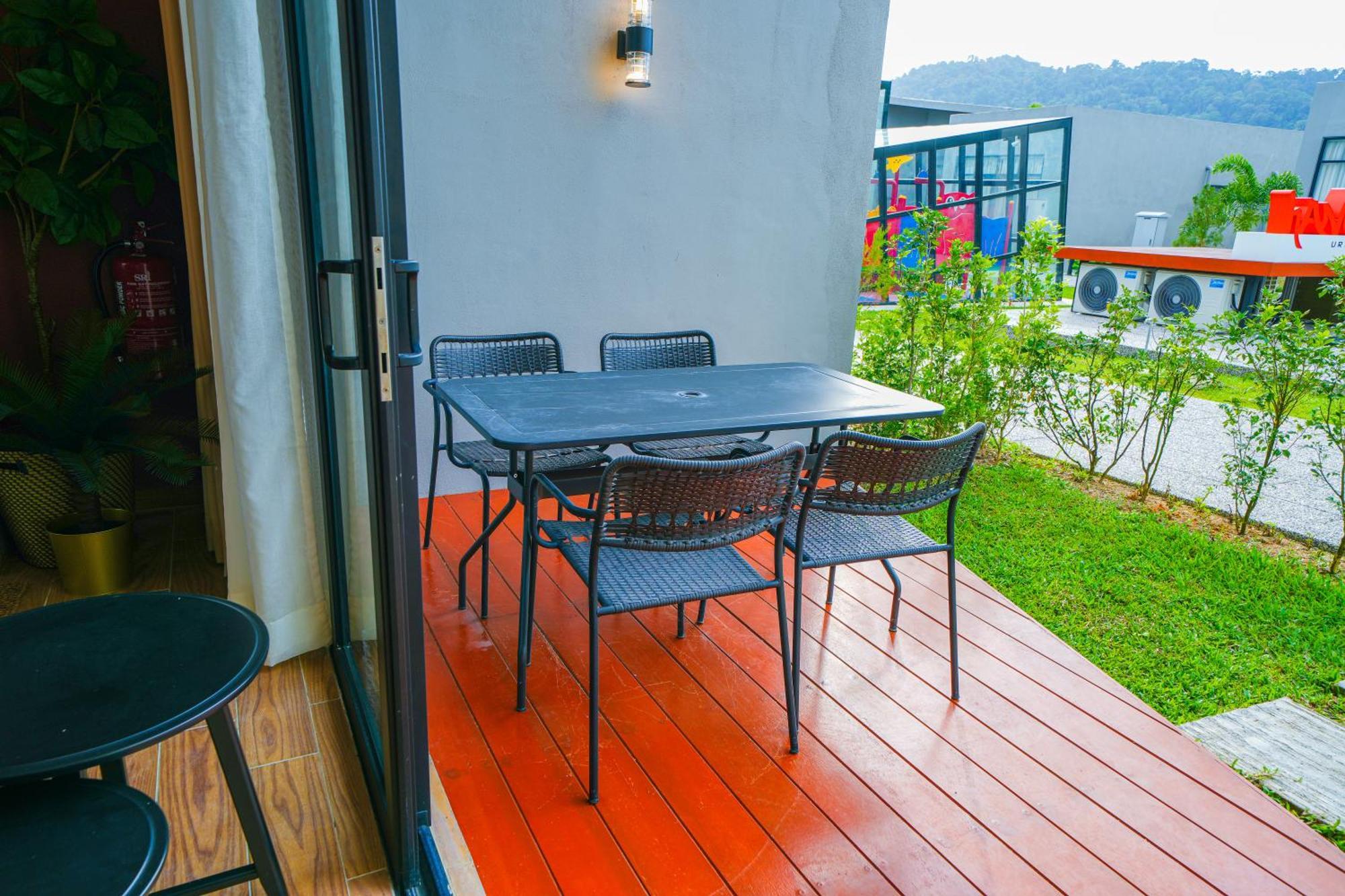 Hangouts Urban+Eco Langkawi Kuah Exterior photo